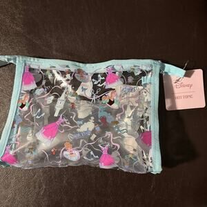 DISNEY PRINCESS CINDERELLA MAKE UP  NWT